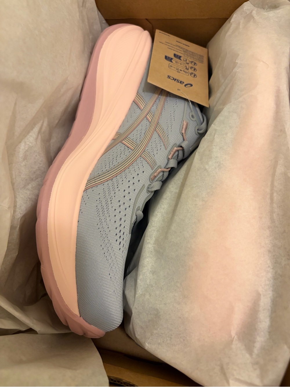ASICS Gel Cumulus 28